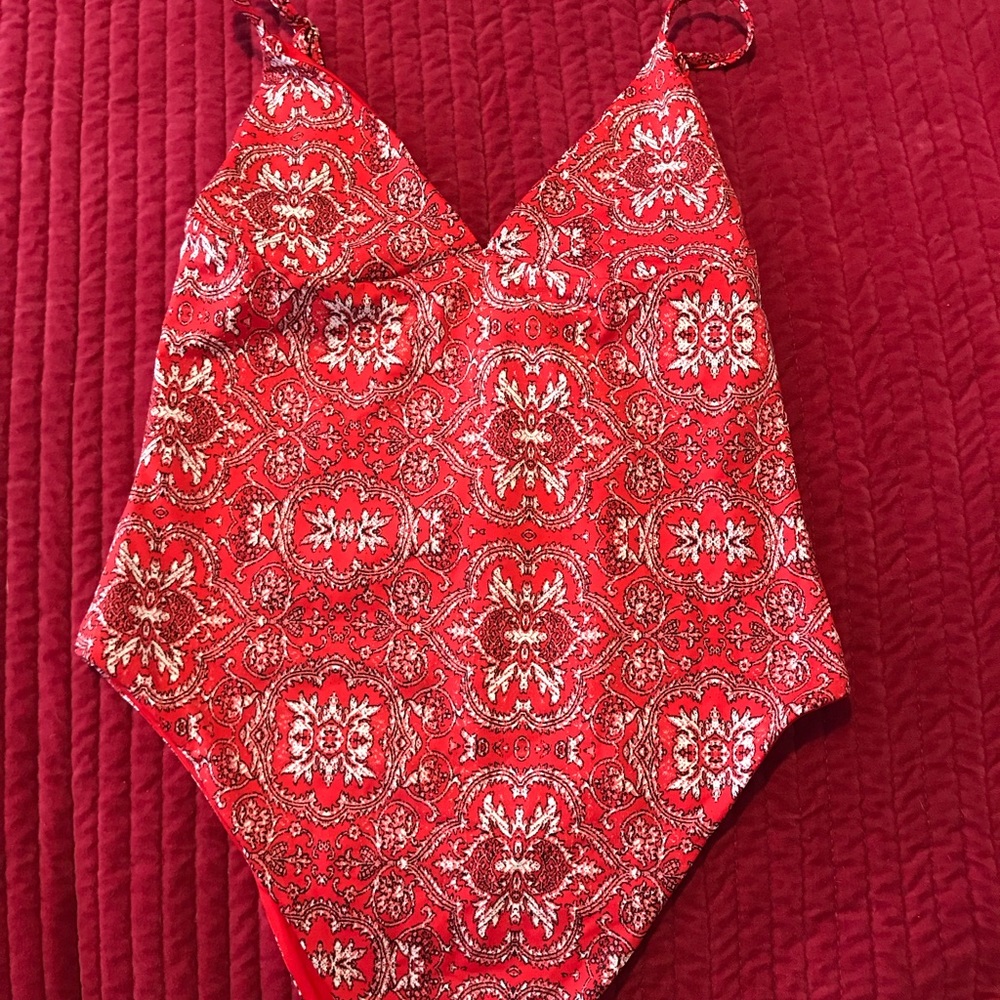 Frankie’s bikini bandana Sahara one piece